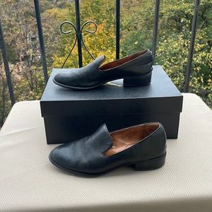 SOFFT Black Leather Loafer